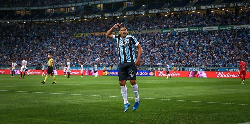 Grêmio confirma saídas de Diego Souza, Cortez e Rafinha