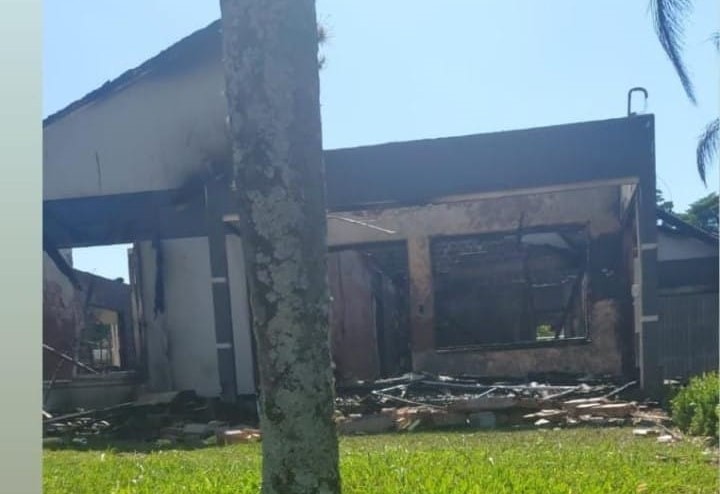 Incêndio consome residência em Santo Antônio do Planalto